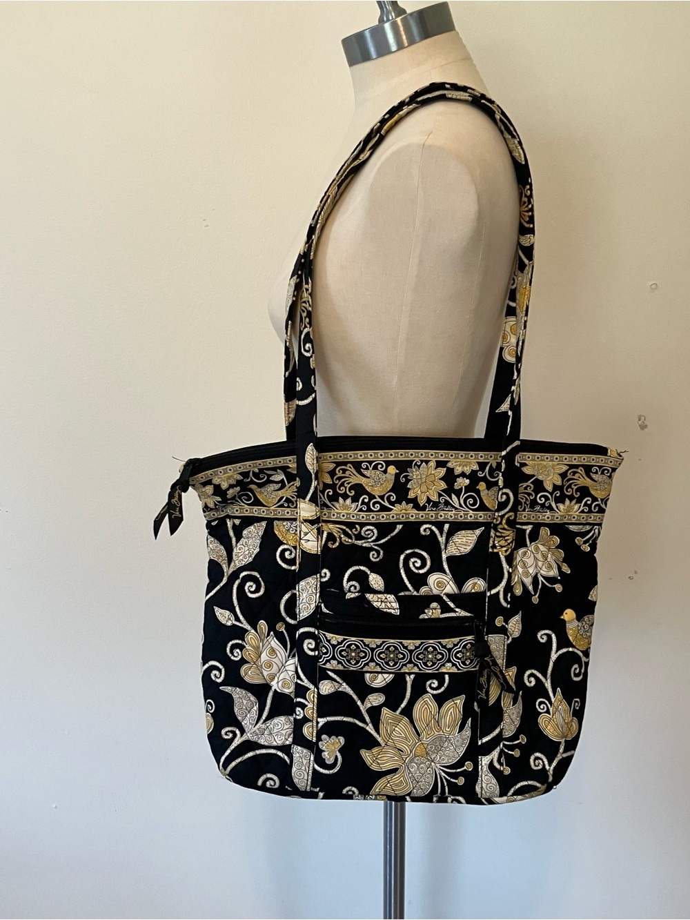 Vera Bradley Villager Tote Bag in Yellow Bird Pattern Quilted Vintage USA